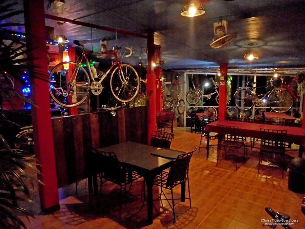 Swiss Ticino Guesthouse & Restaurant แม่วาง ภายนอก รูปภาพ