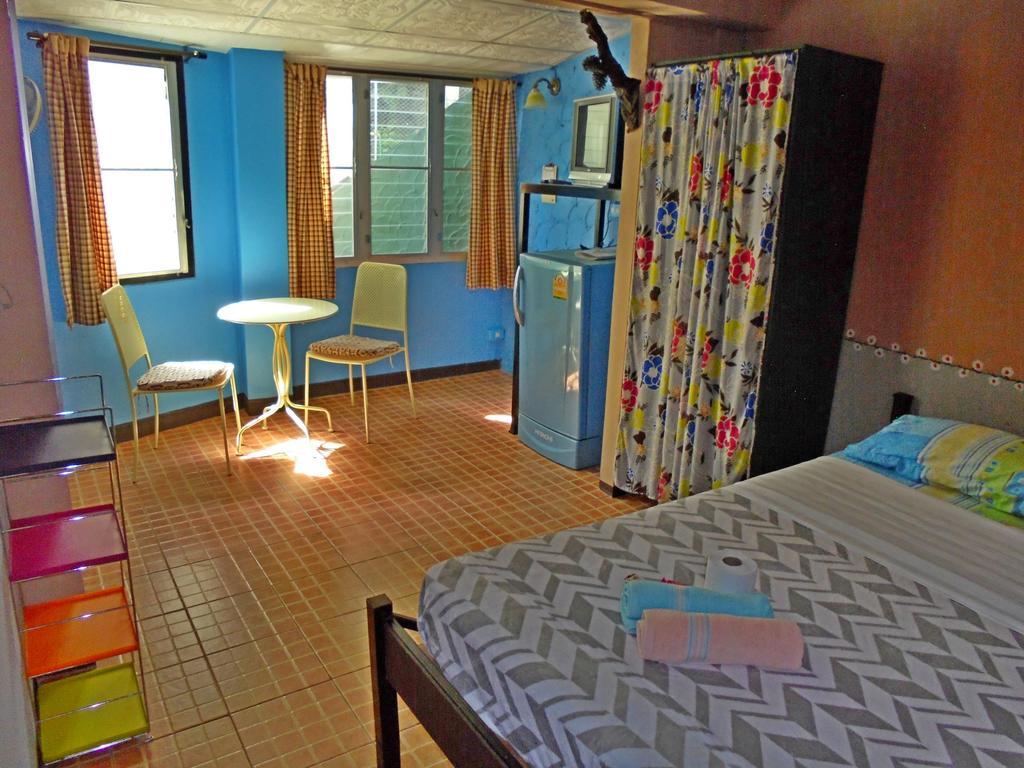 Swiss Ticino Guesthouse & Restaurant แม่วาง ภายนอก รูปภาพ